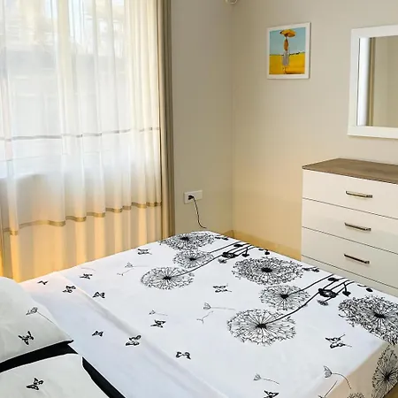 Albis Center Selvia * 티라나